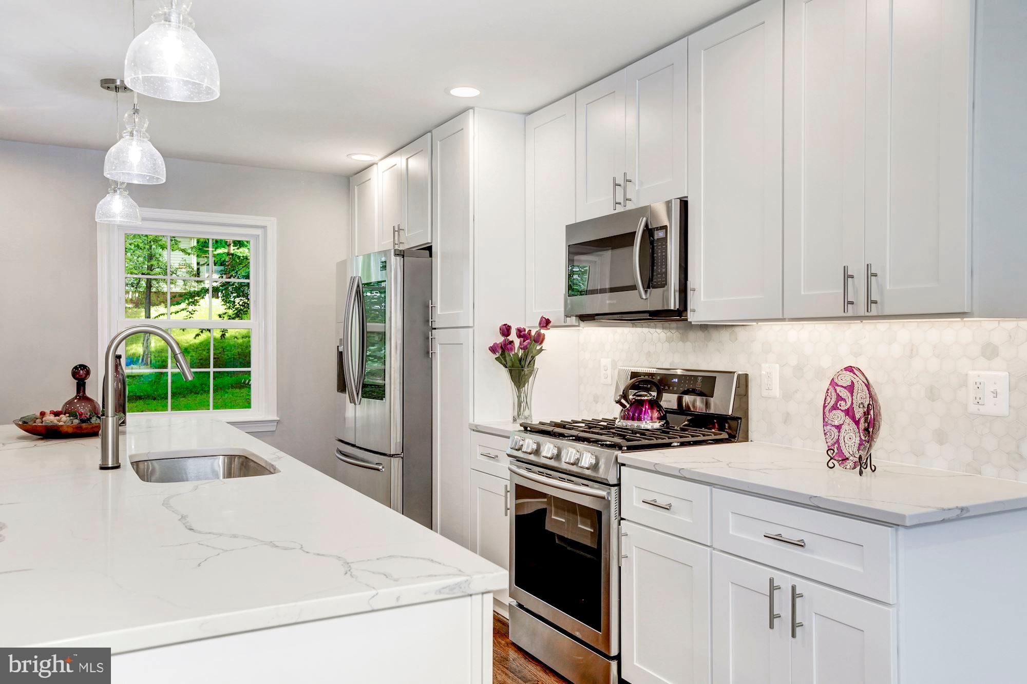 BEL PRE WOODS - Residential