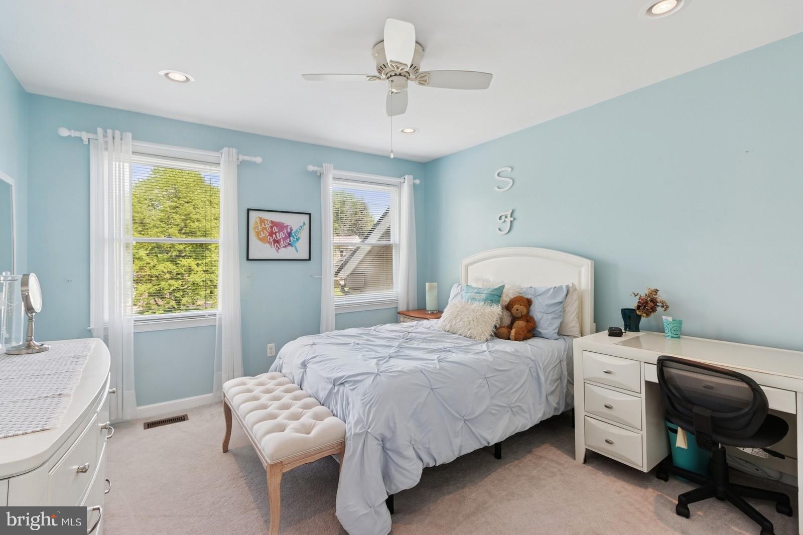 FAIRFIELD AT FARMV - Residential