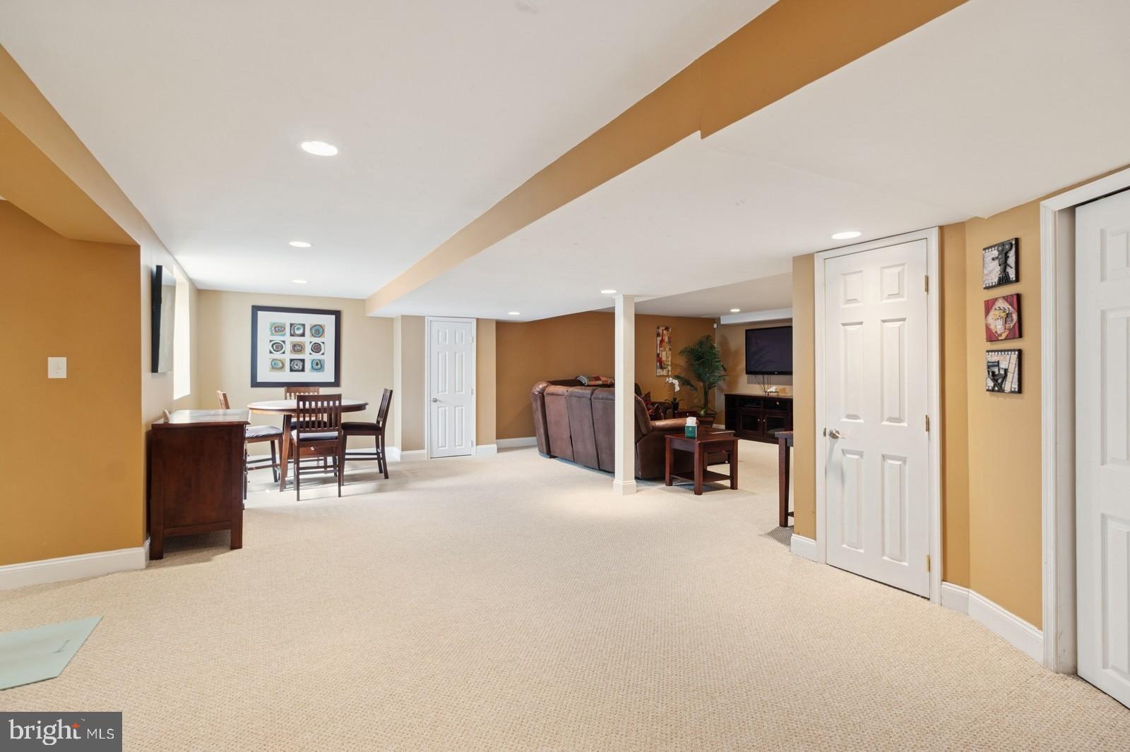 FAIRFIELD AT FARMV - Residential