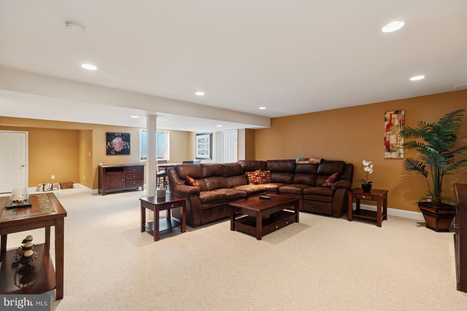 FAIRFIELD AT FARMV - Residential