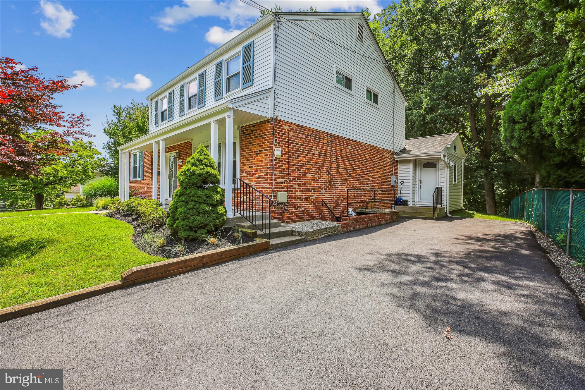 11715 STONINGTON PLACE