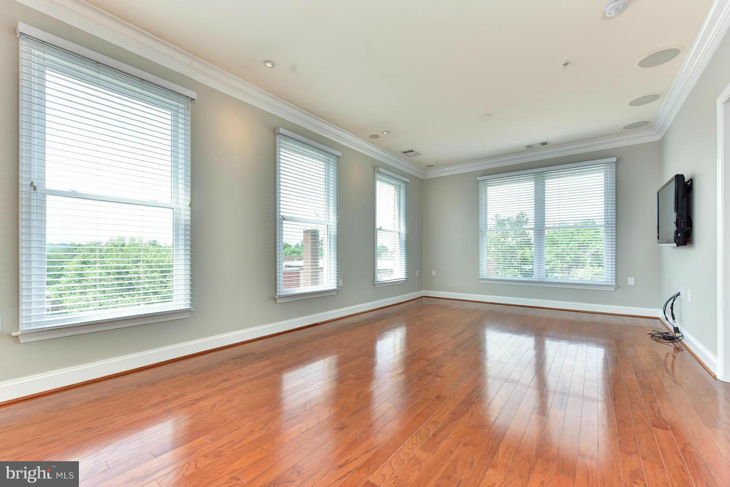 THE PRESCOTT - Residential Lease