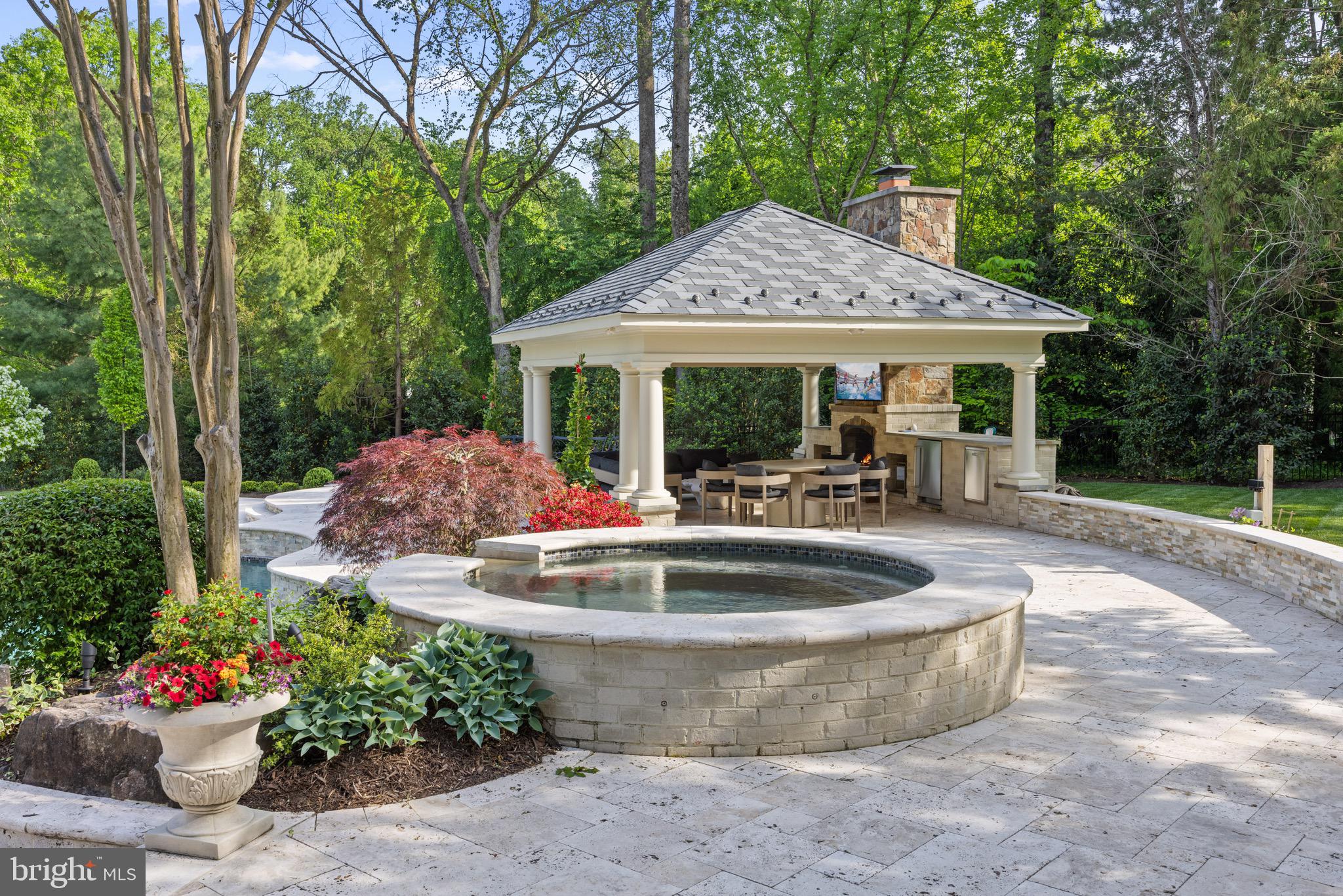 THE RESERVE - Residential