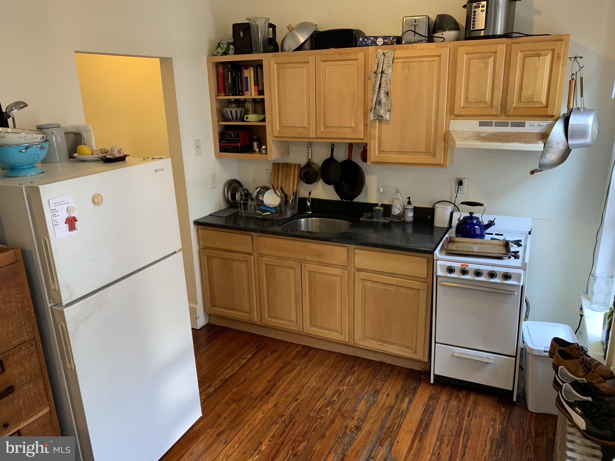UNIVERSITY CITY - Residential Lease