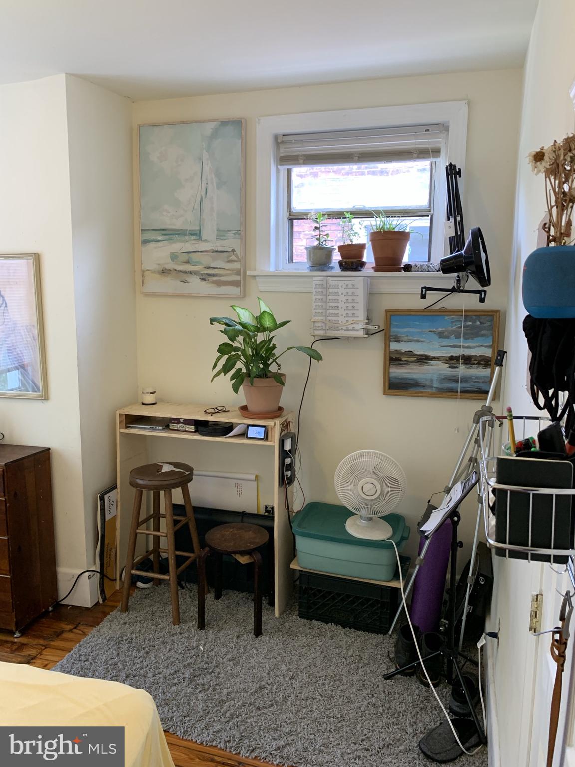 UNIVERSITY CITY - Residential Lease