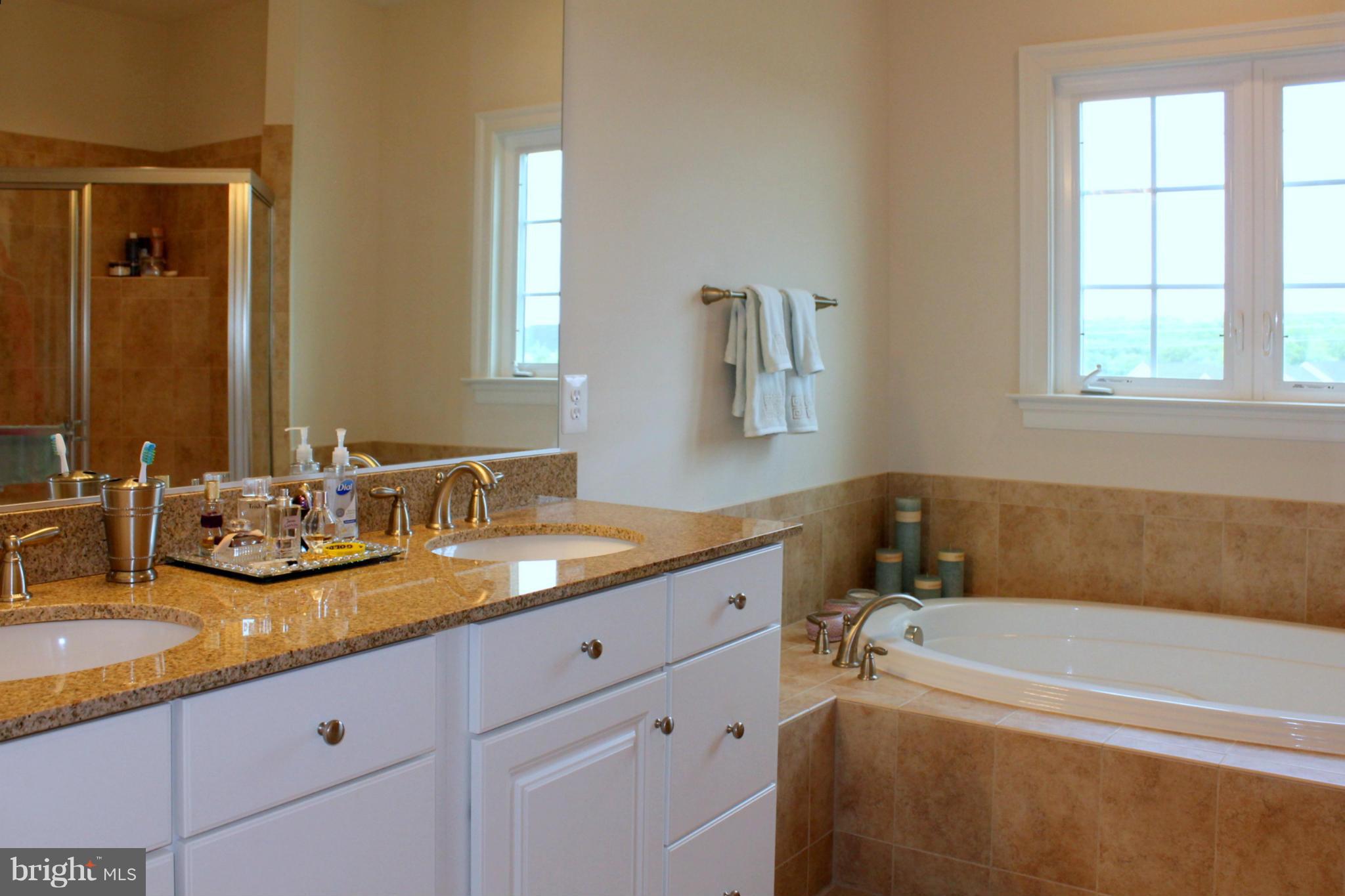 FAIRWOOD-PHASE 2-PLAT 10 - Residential Lease