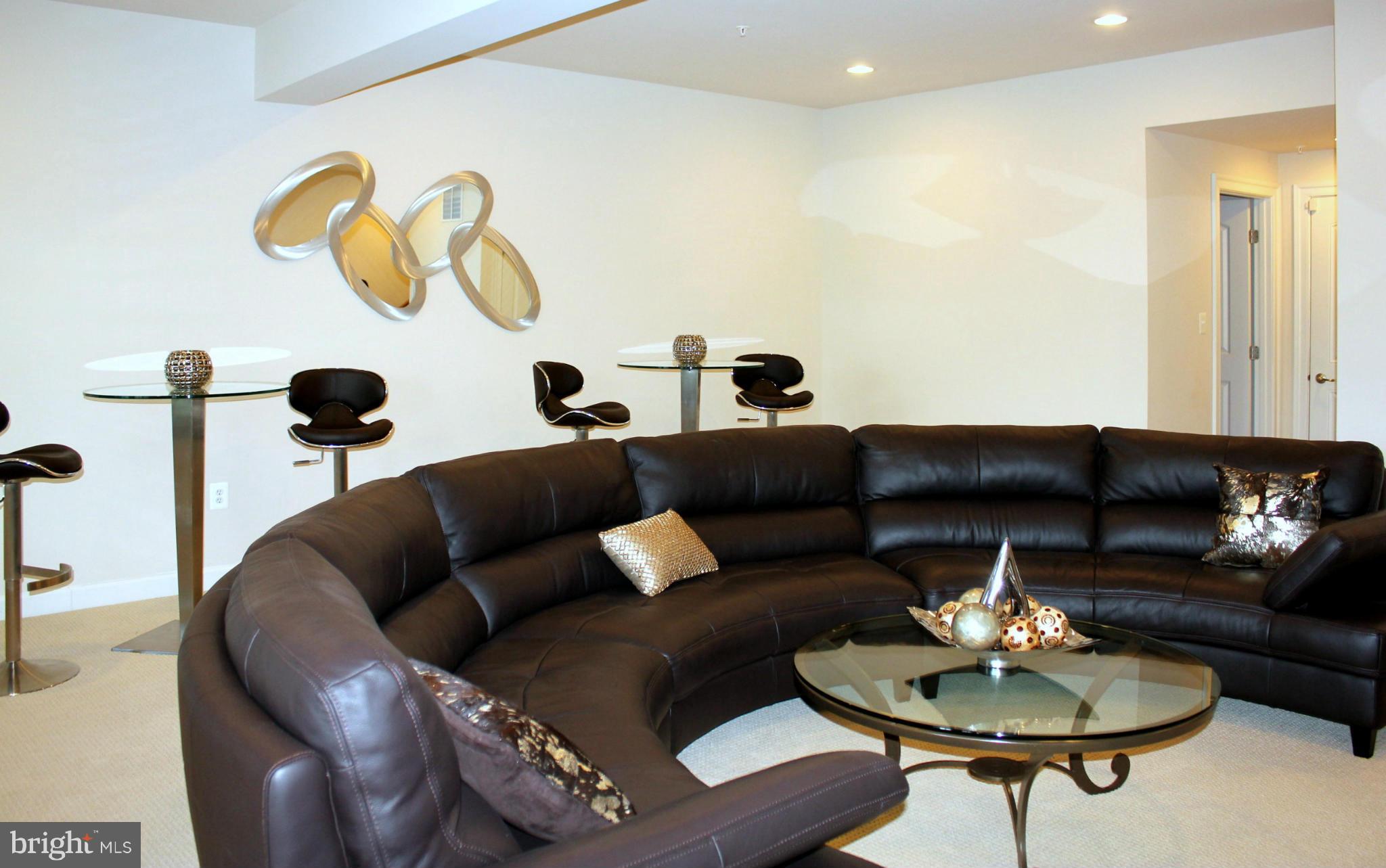 FAIRWOOD-PHASE 2-PLAT 10 - Residential Lease