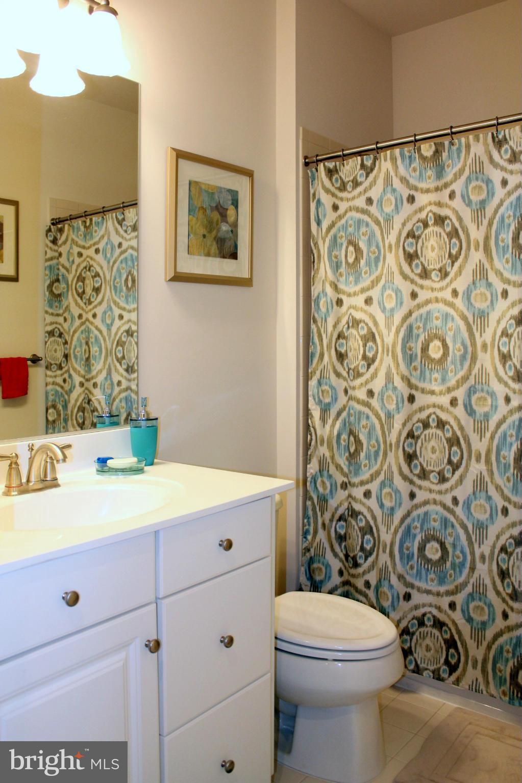 FAIRWOOD-PHASE 2-PLAT 10 - Residential Lease