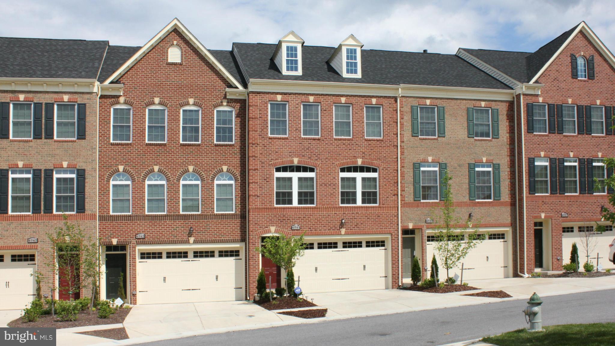 FAIRWOOD-PHASE 2-PLAT 10 - Residential Lease