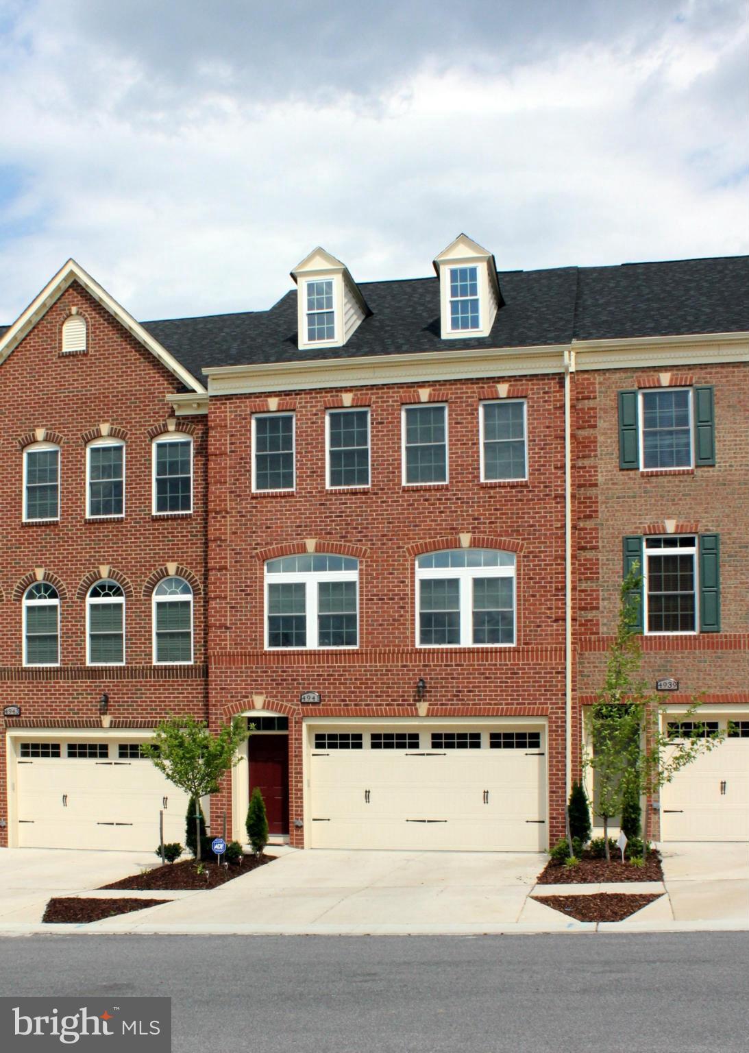 FAIRWOOD-PHASE 2-PLAT 10 - Residential Lease