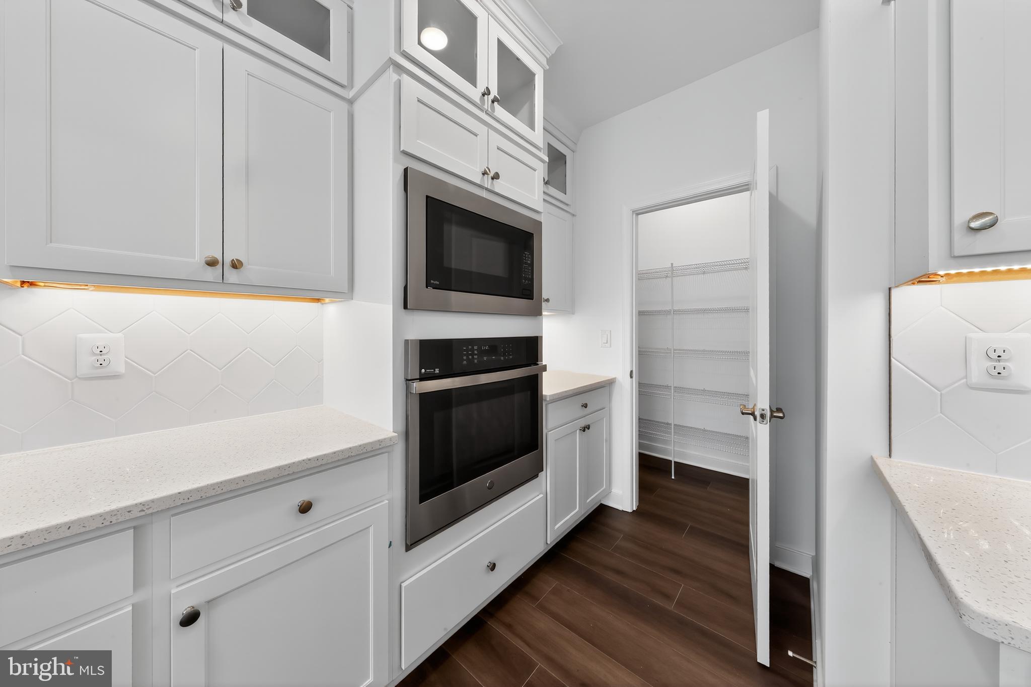 FOUR SEASONS AT HATTERAS HILLS - Residential