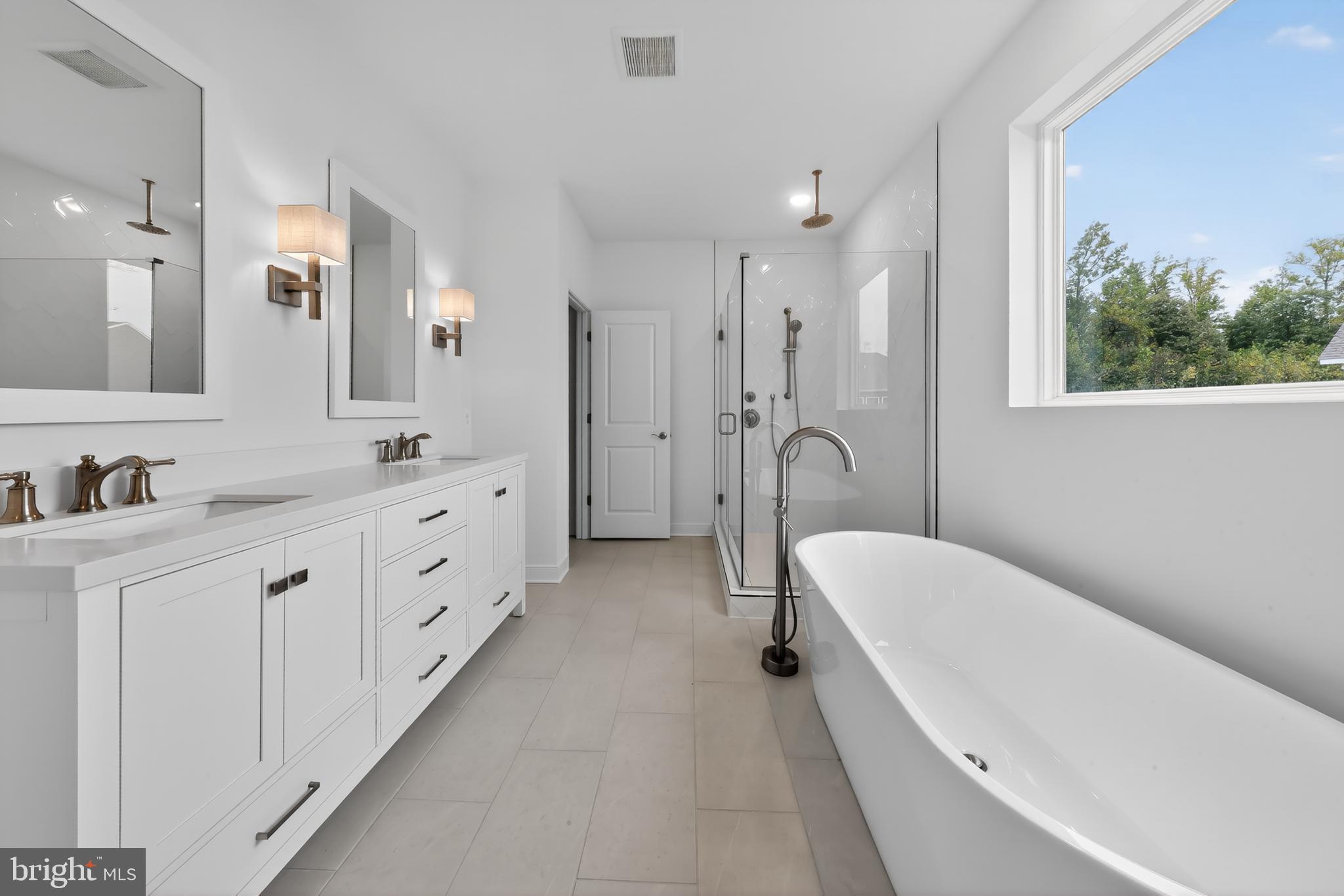 FOUR SEASONS AT HATTERAS HILLS - Residential