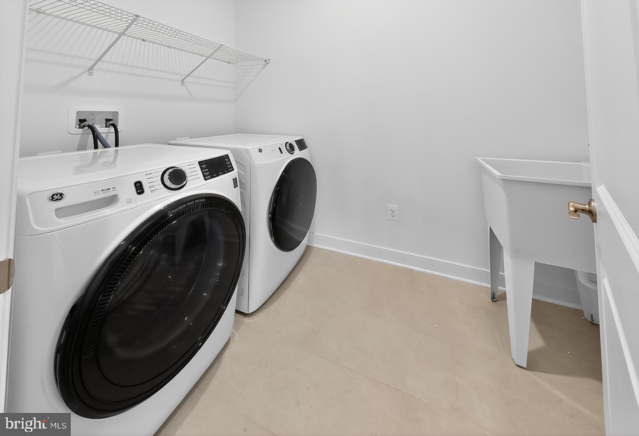 FOUR SEASONS AT HATTERAS HILLS - Residential