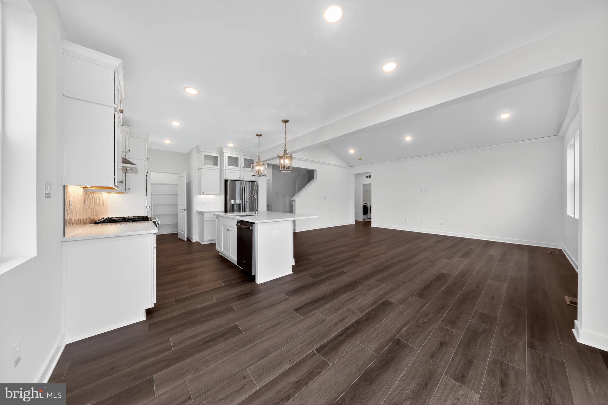 FOUR SEASONS AT HATTERAS HILLS - Residential