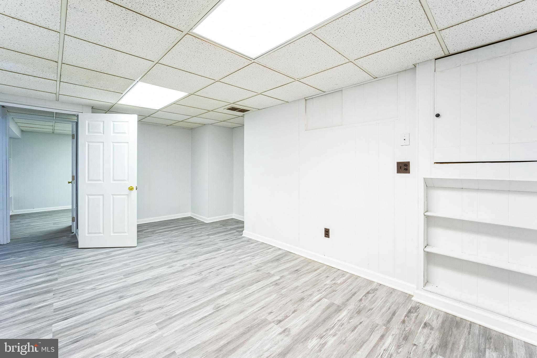 TWELVE TREES - Residential Lease