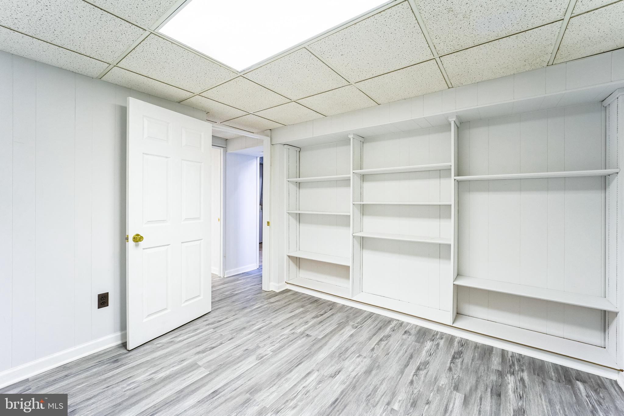 TWELVE TREES - Residential Lease