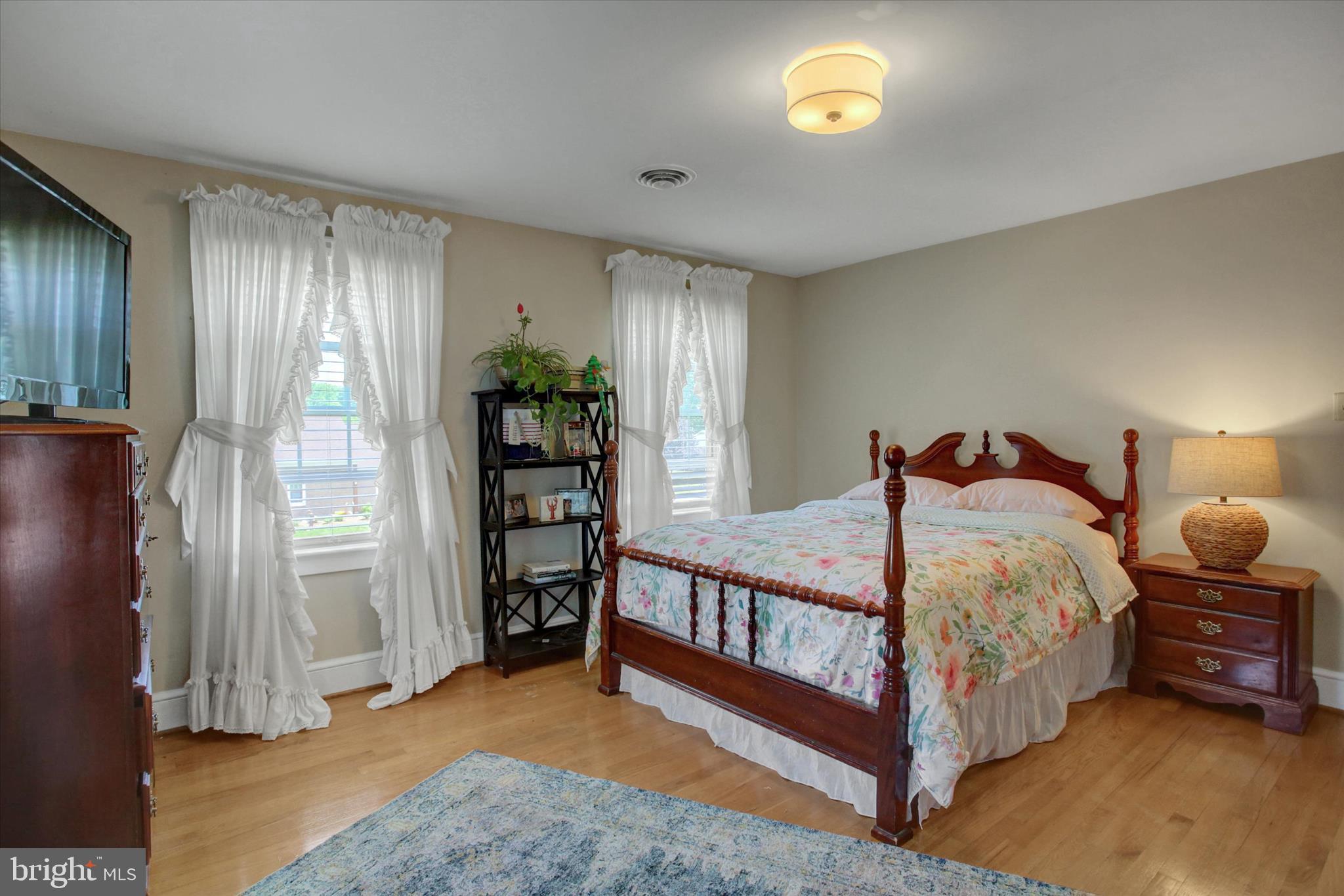 SPRING VALLEY - Residential