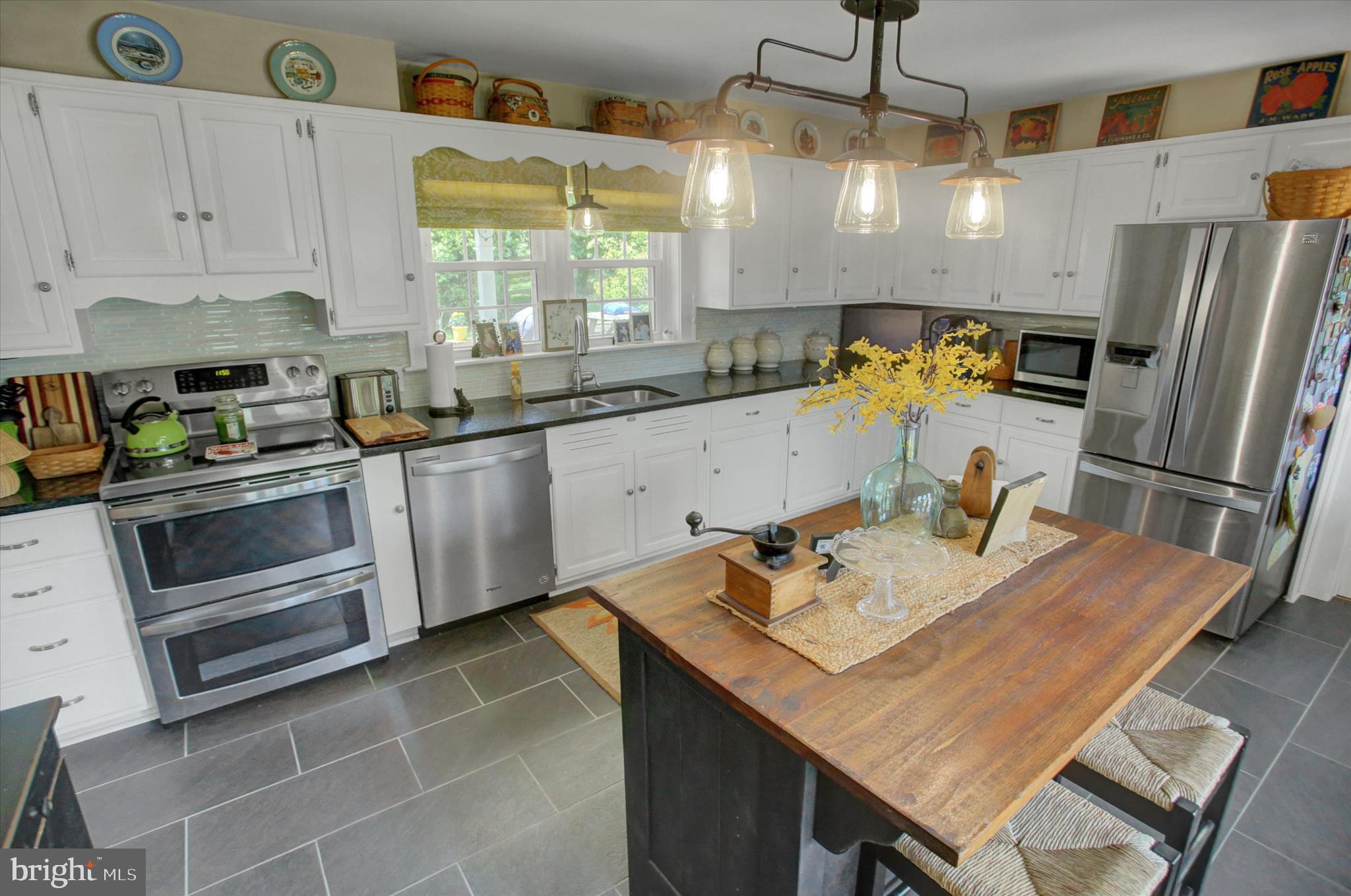 SPRING VALLEY - Residential
