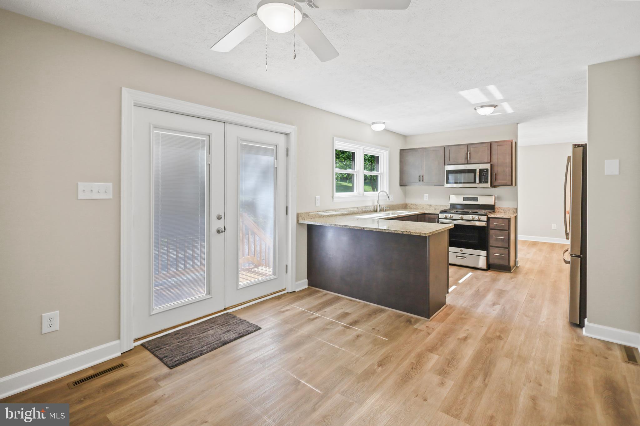 SHEN FARMS RIVERVIEW - Residential