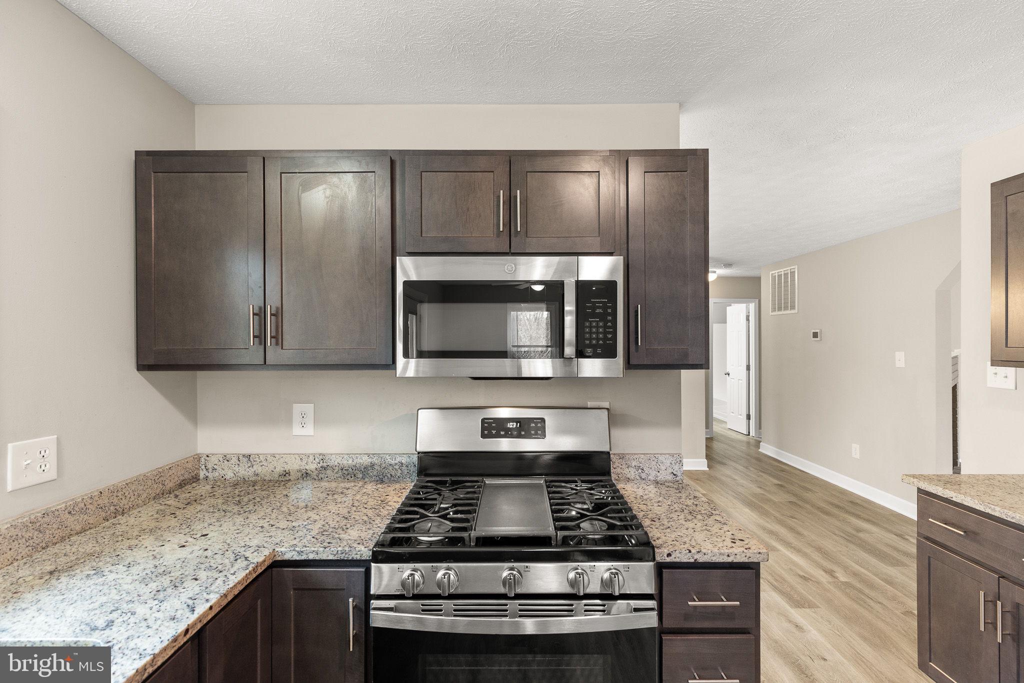 SHEN FARMS RIVERVIEW - Residential