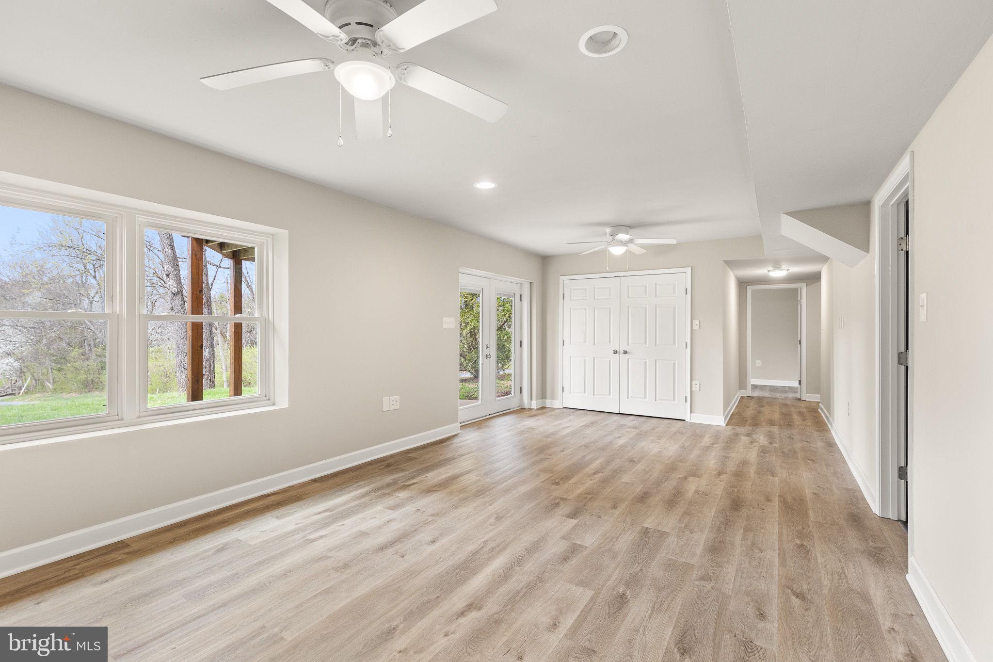 SHEN FARMS RIVERVIEW - Residential