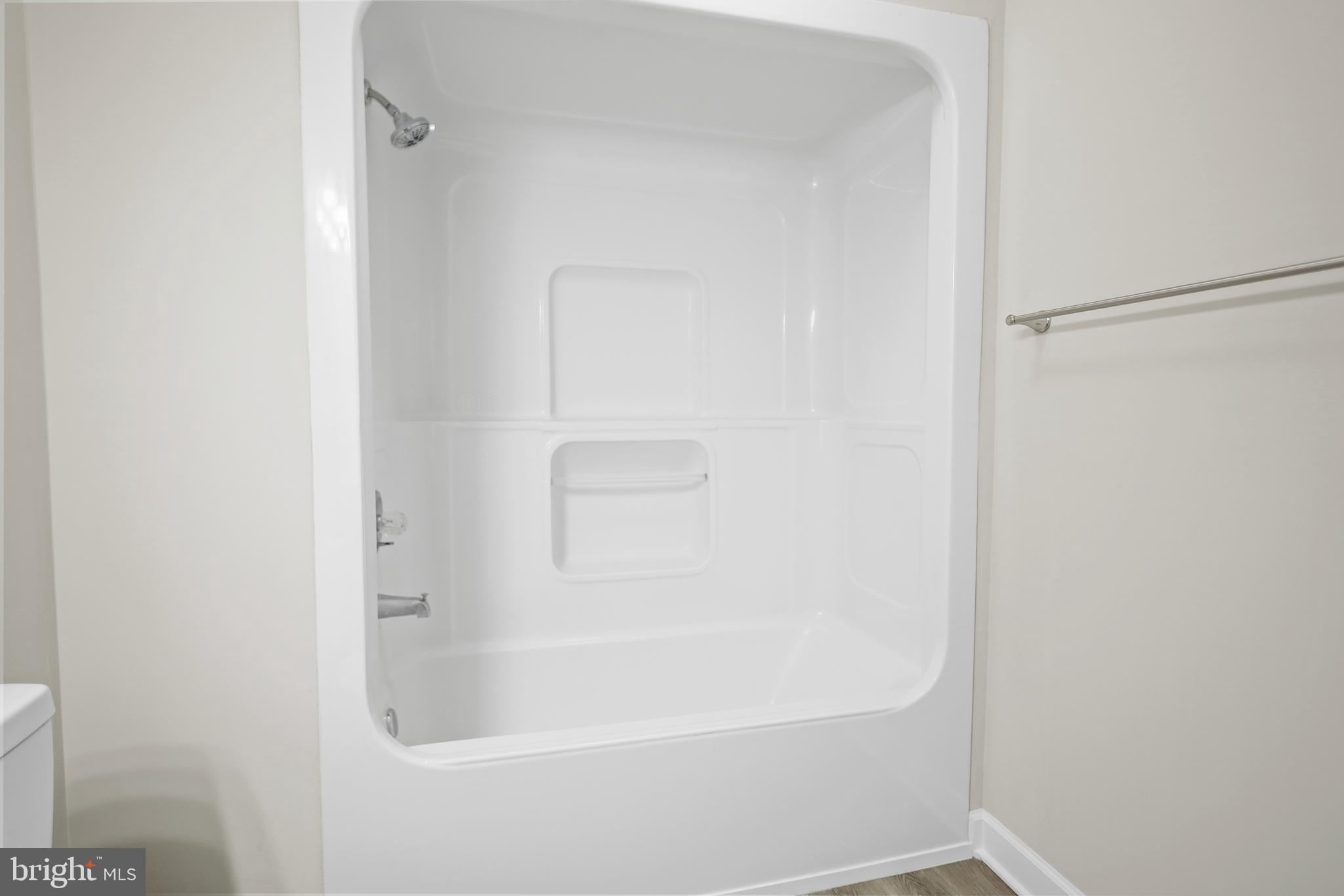 SHEN FARMS RIVERVIEW - Residential