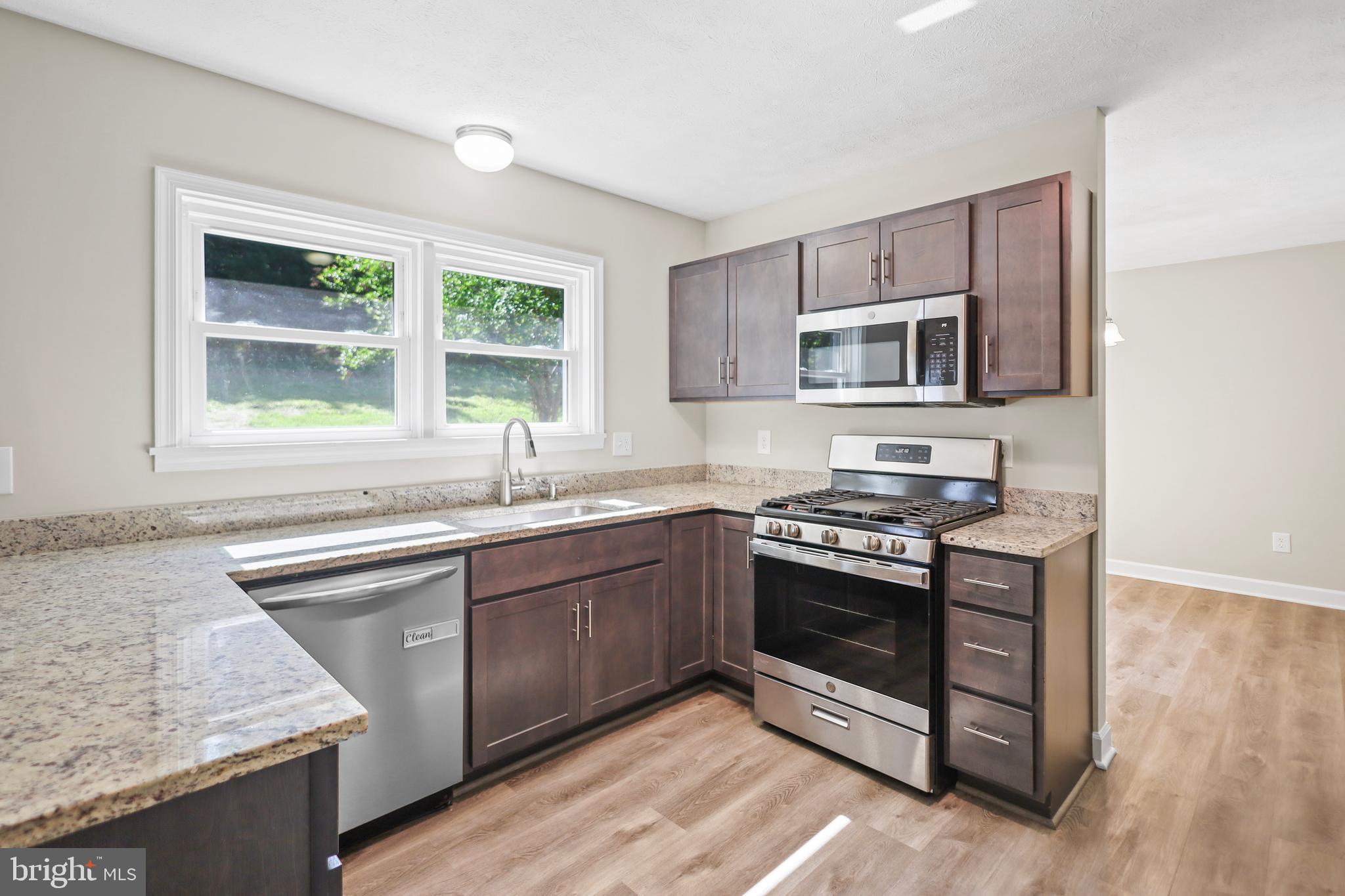 SHEN FARMS RIVERVIEW - Residential