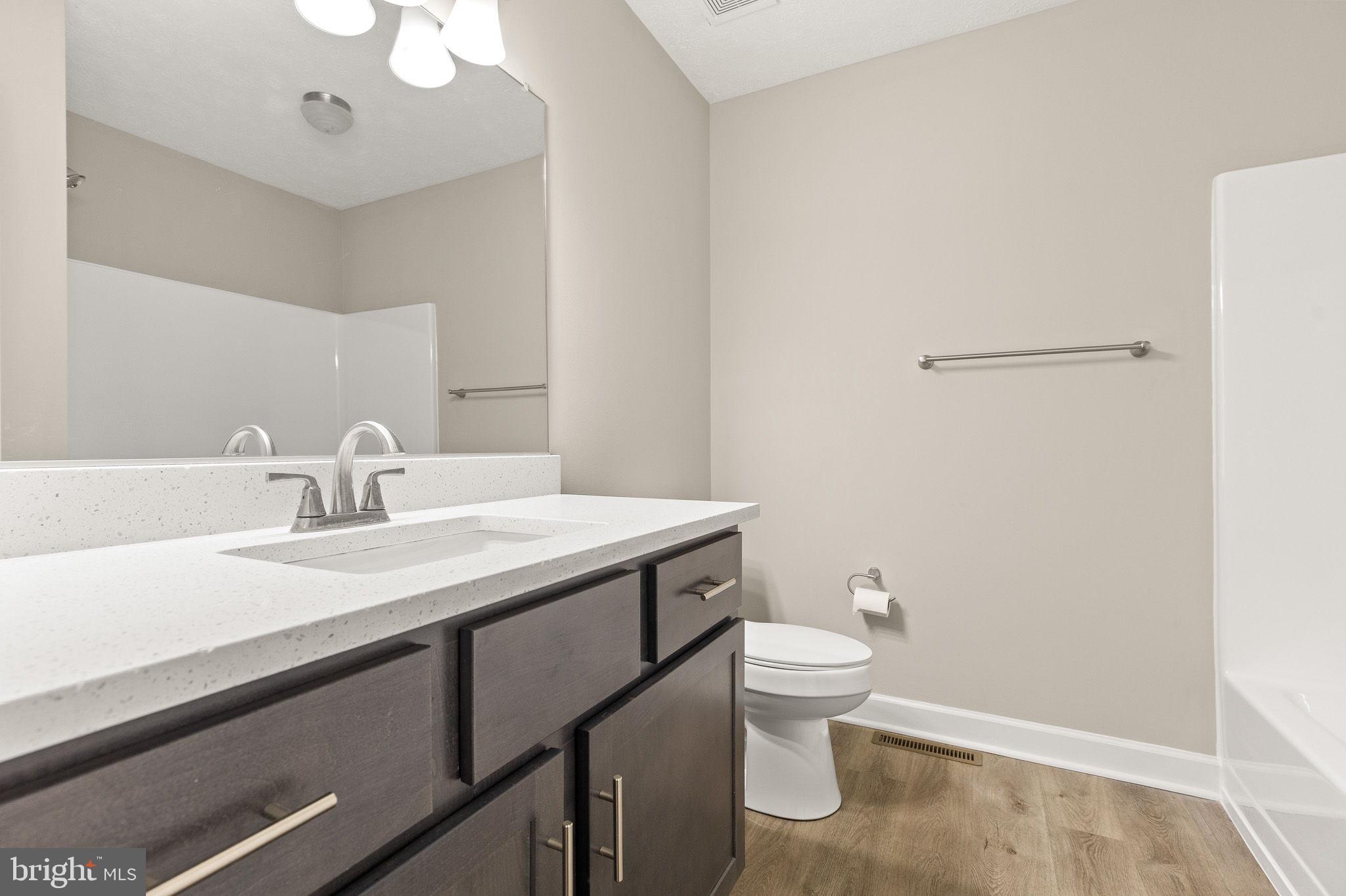 SHEN FARMS RIVERVIEW - Residential