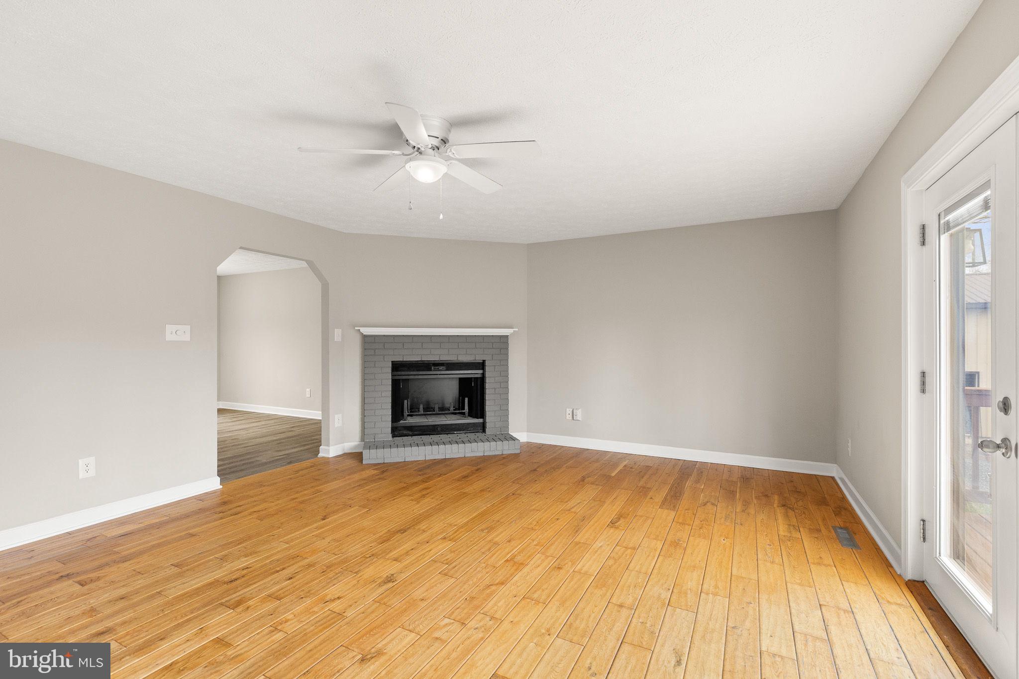 SHEN FARMS RIVERVIEW - Residential