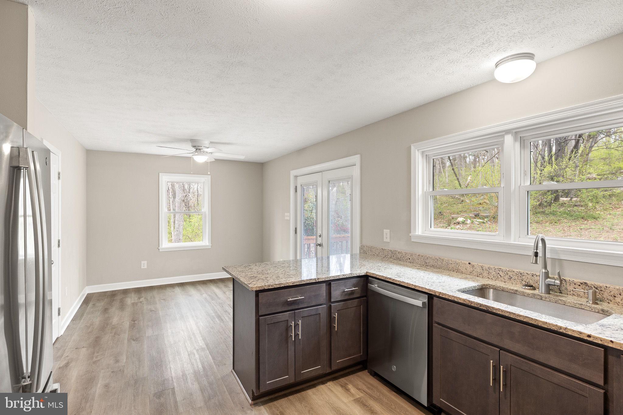 SHEN FARMS RIVERVIEW - Residential