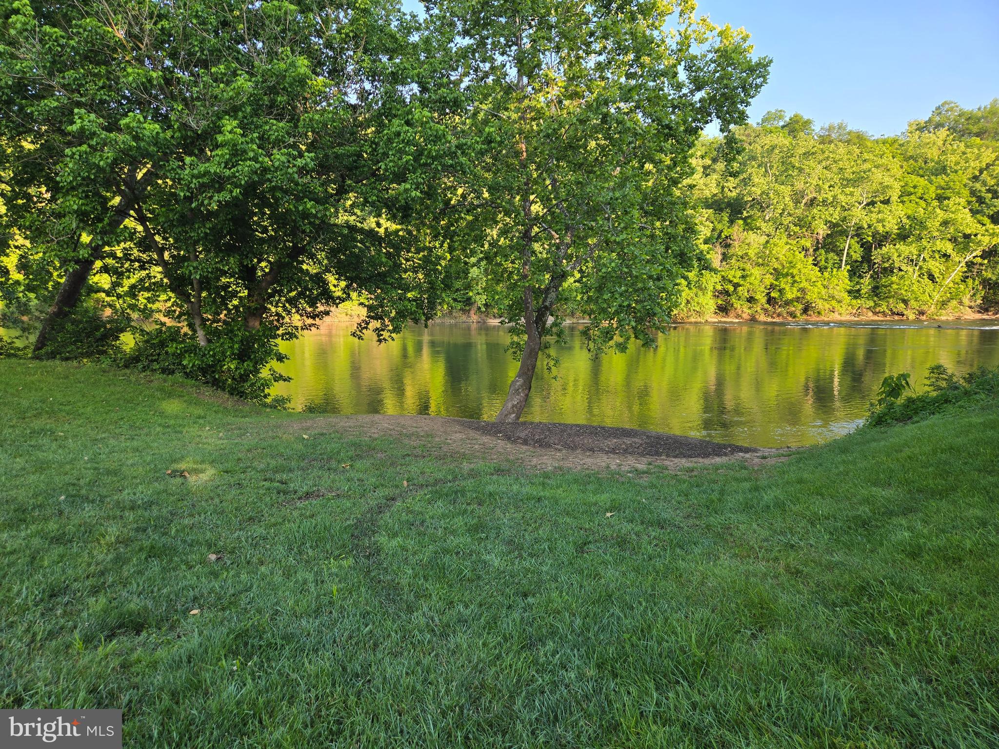 SHEN FARMS RIVERVIEW - Residential