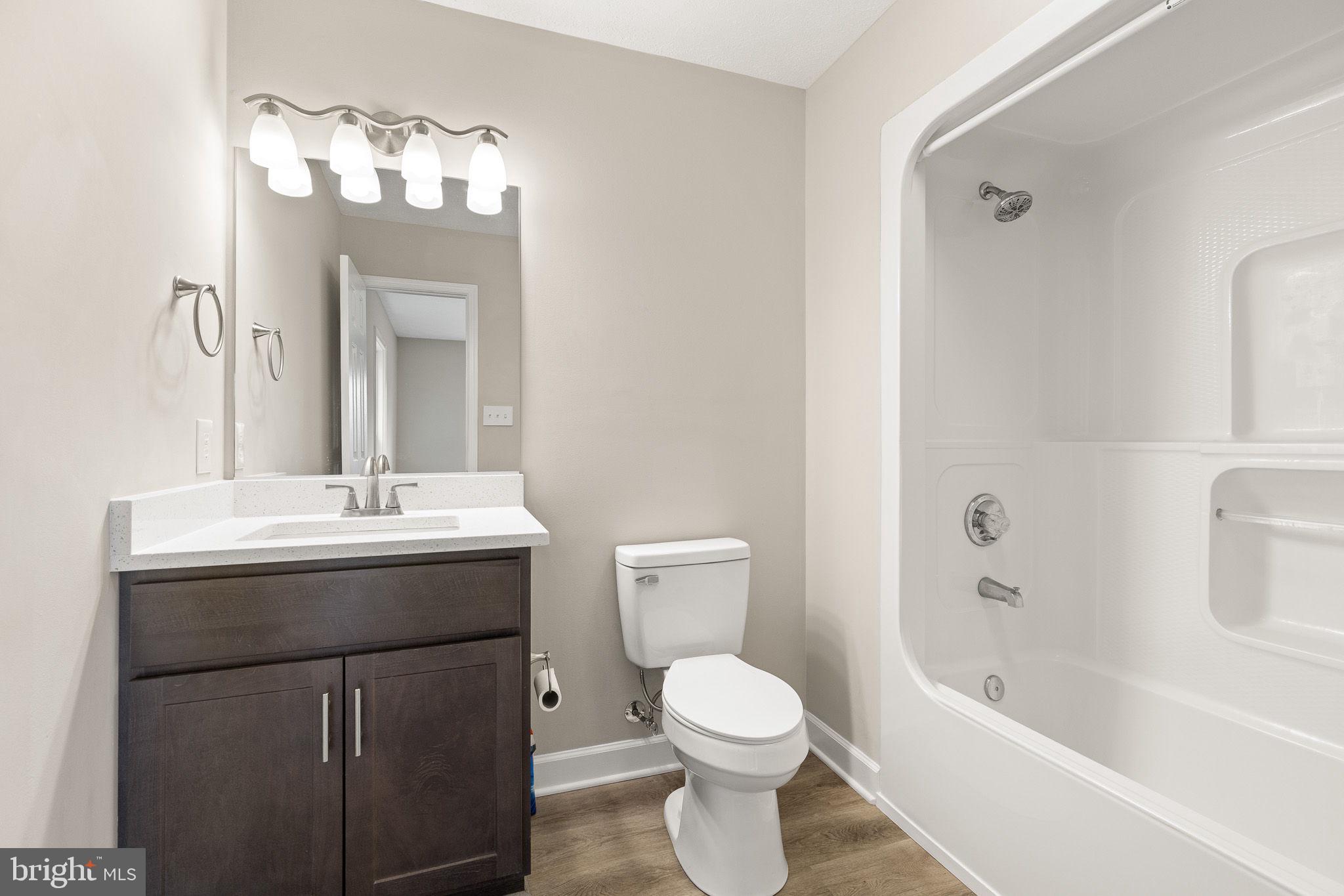 SHEN FARMS RIVERVIEW - Residential