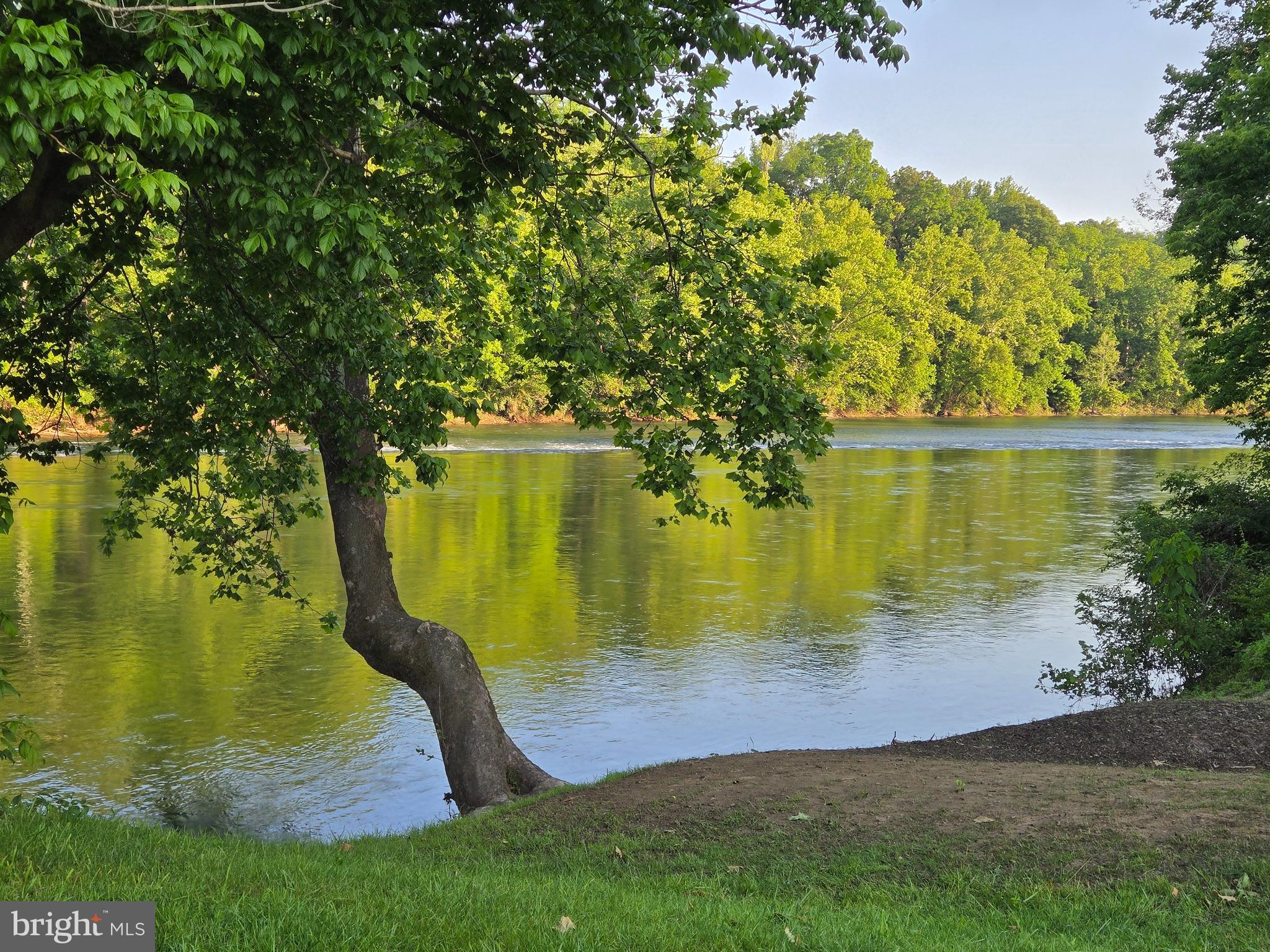 SHEN FARMS RIVERVIEW - Residential