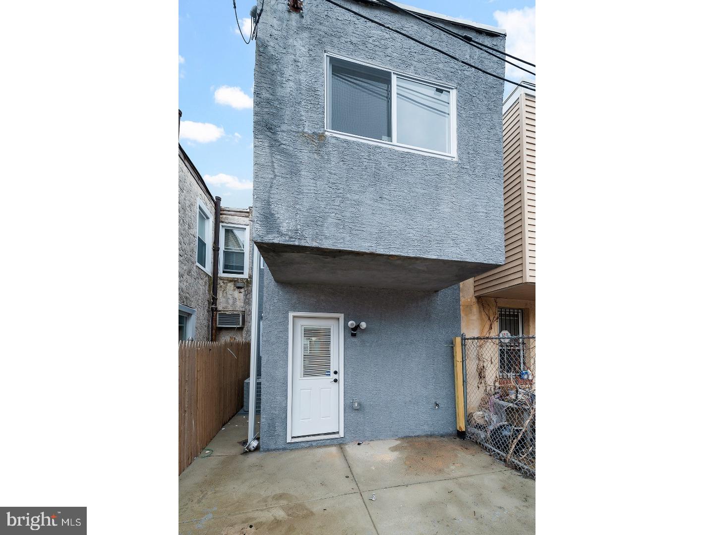 POINT BREEZE - Residential