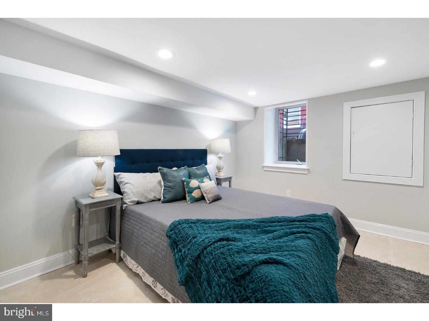 POINT BREEZE - Residential