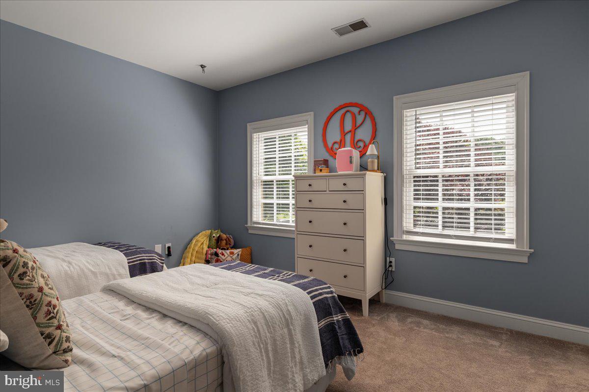 STONELEIGH - Residential