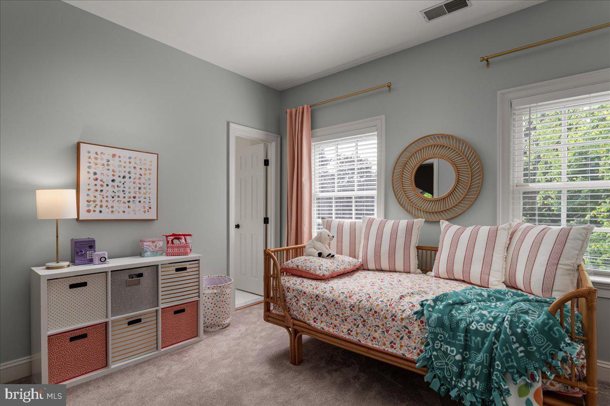 STONELEIGH - Residential