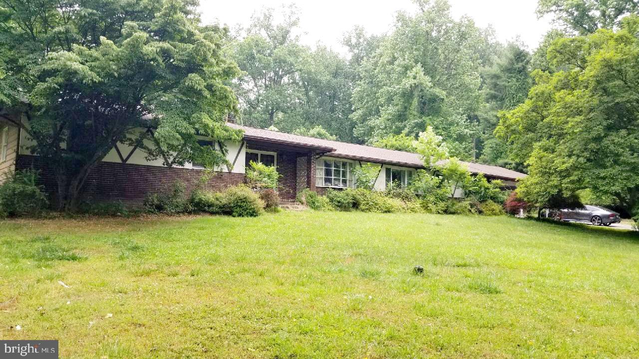 MANOR WOODS - Residential