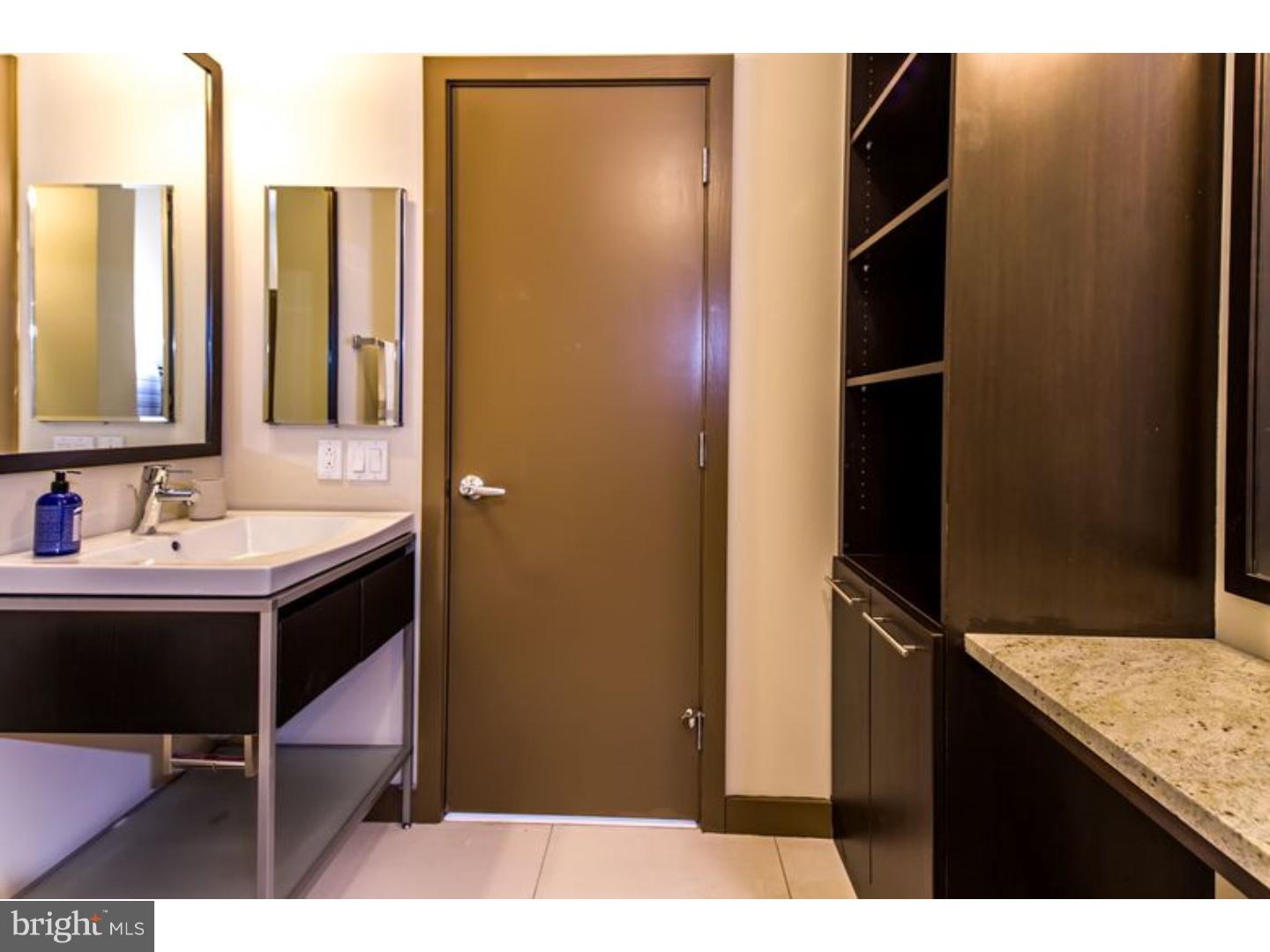 FAIRMOUNT - Residential Lease