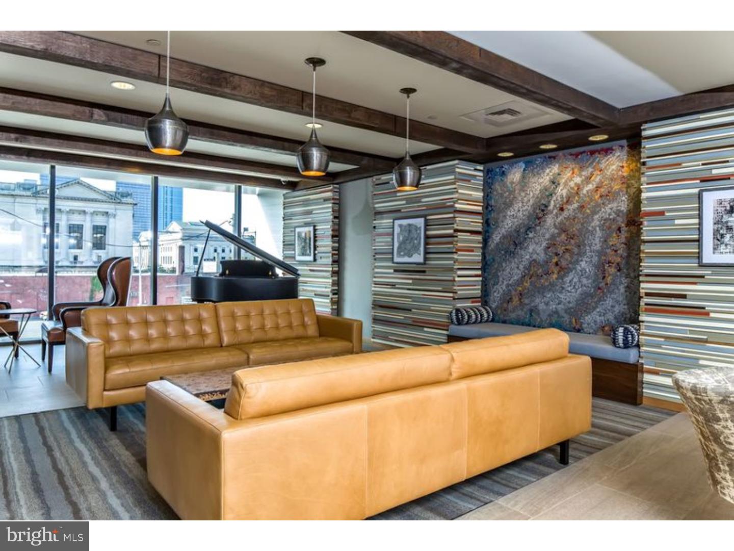 FAIRMOUNT - Residential Lease