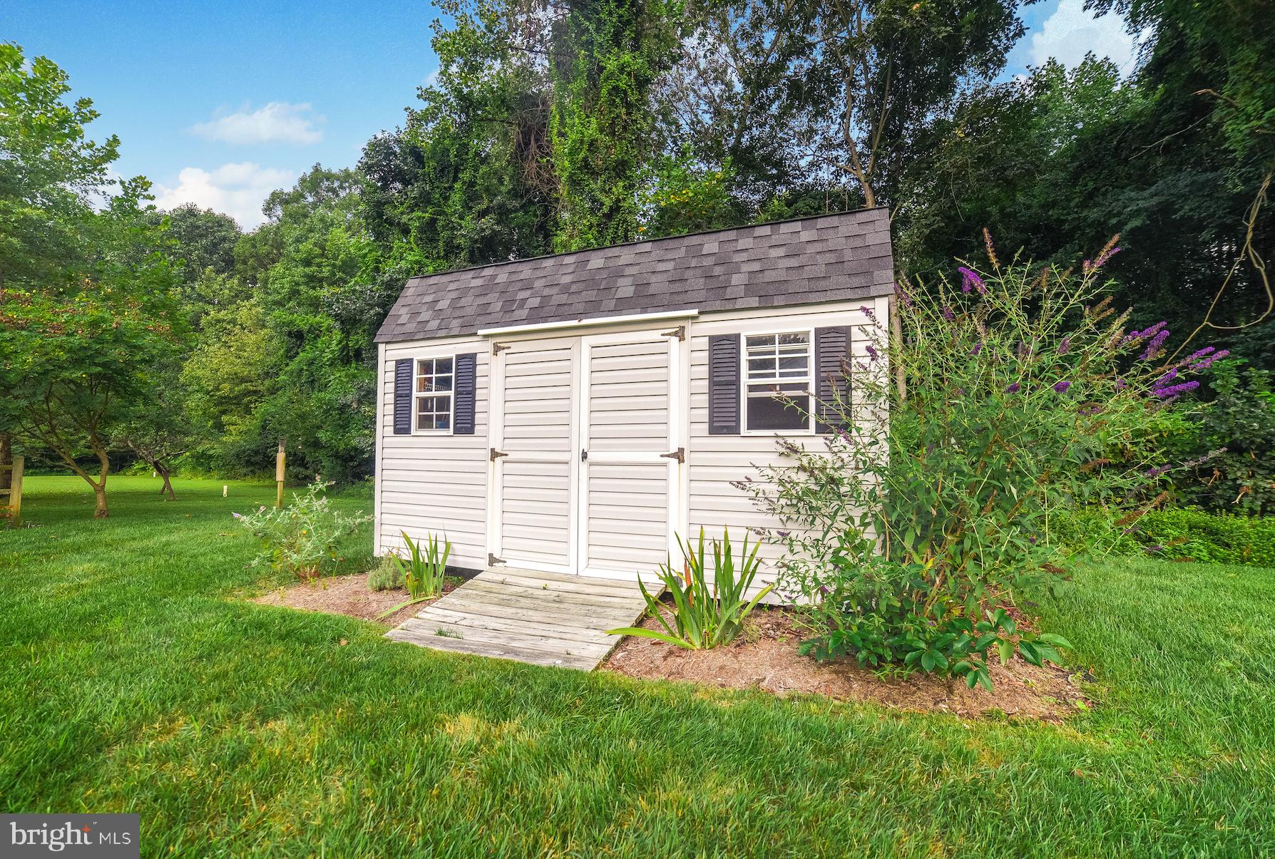 BROOKSIDE MEADOW - Residential