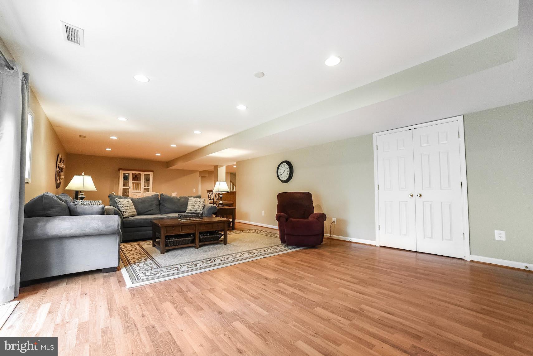 BROOKSIDE MEADOW - Residential