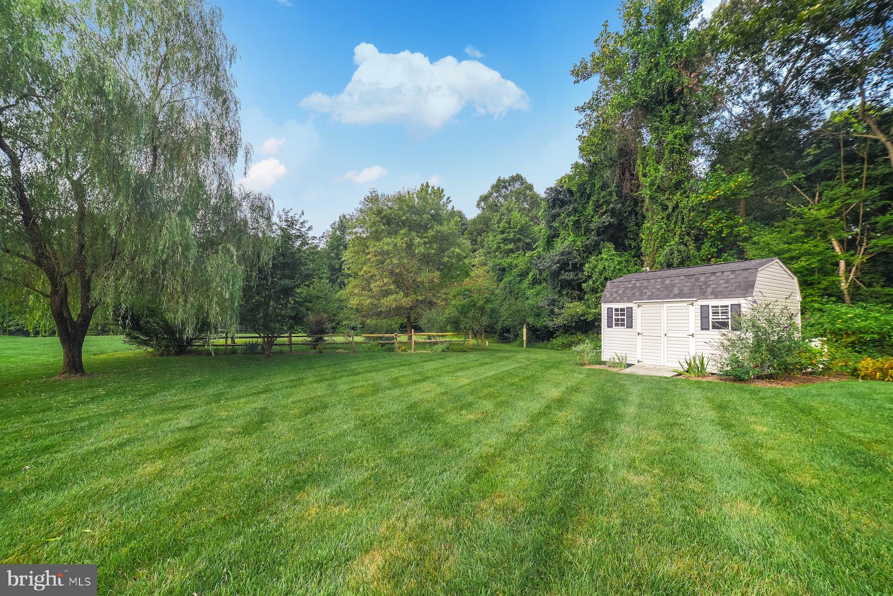 BROOKSIDE MEADOW - Residential