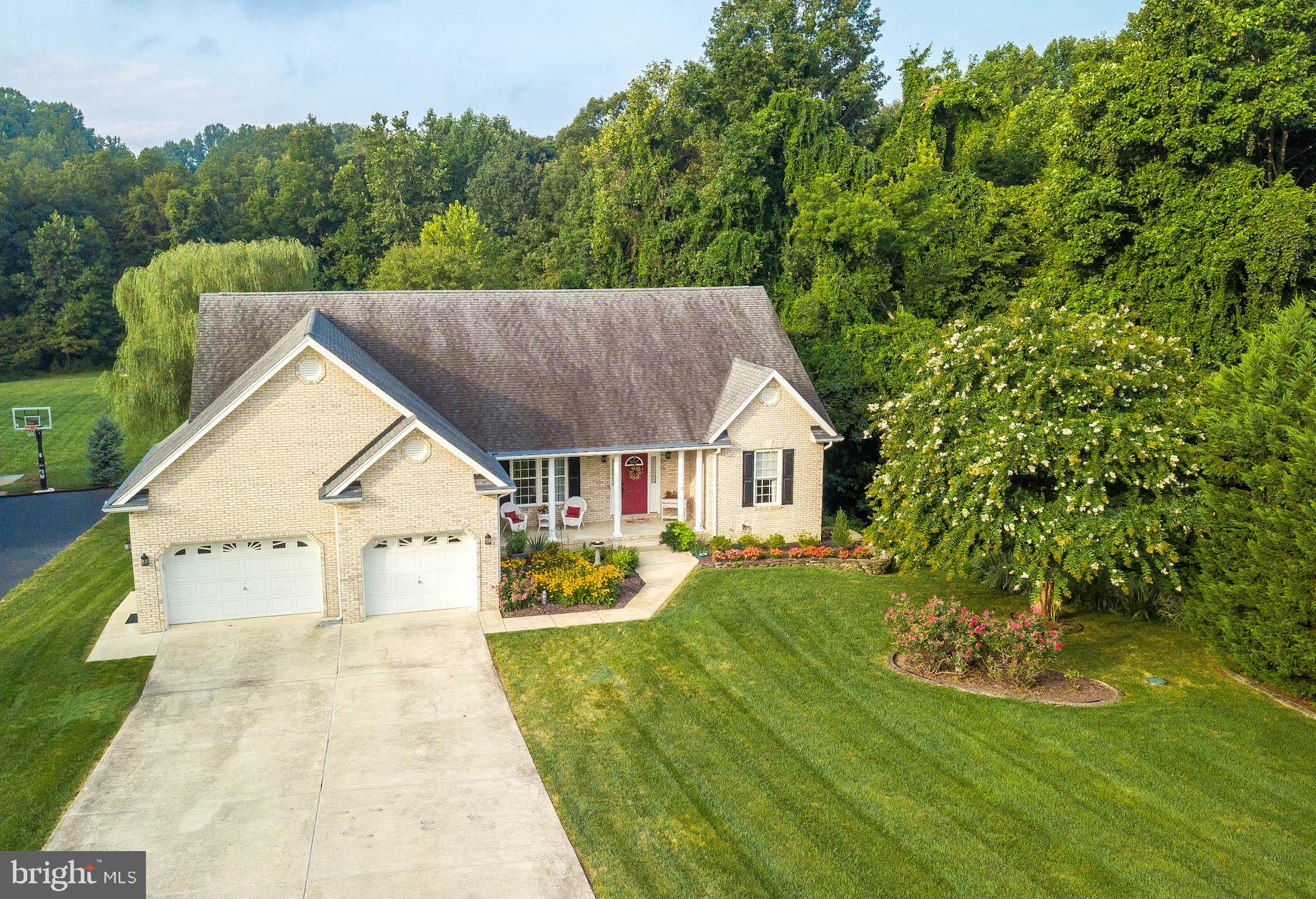 BROOKSIDE MEADOW - Residential