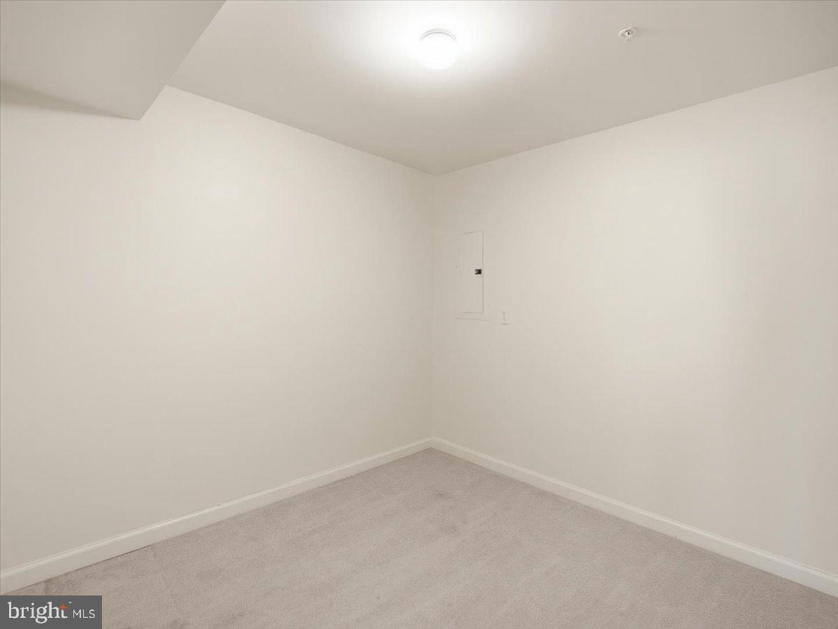 WELLINGTON TRACE - Residential