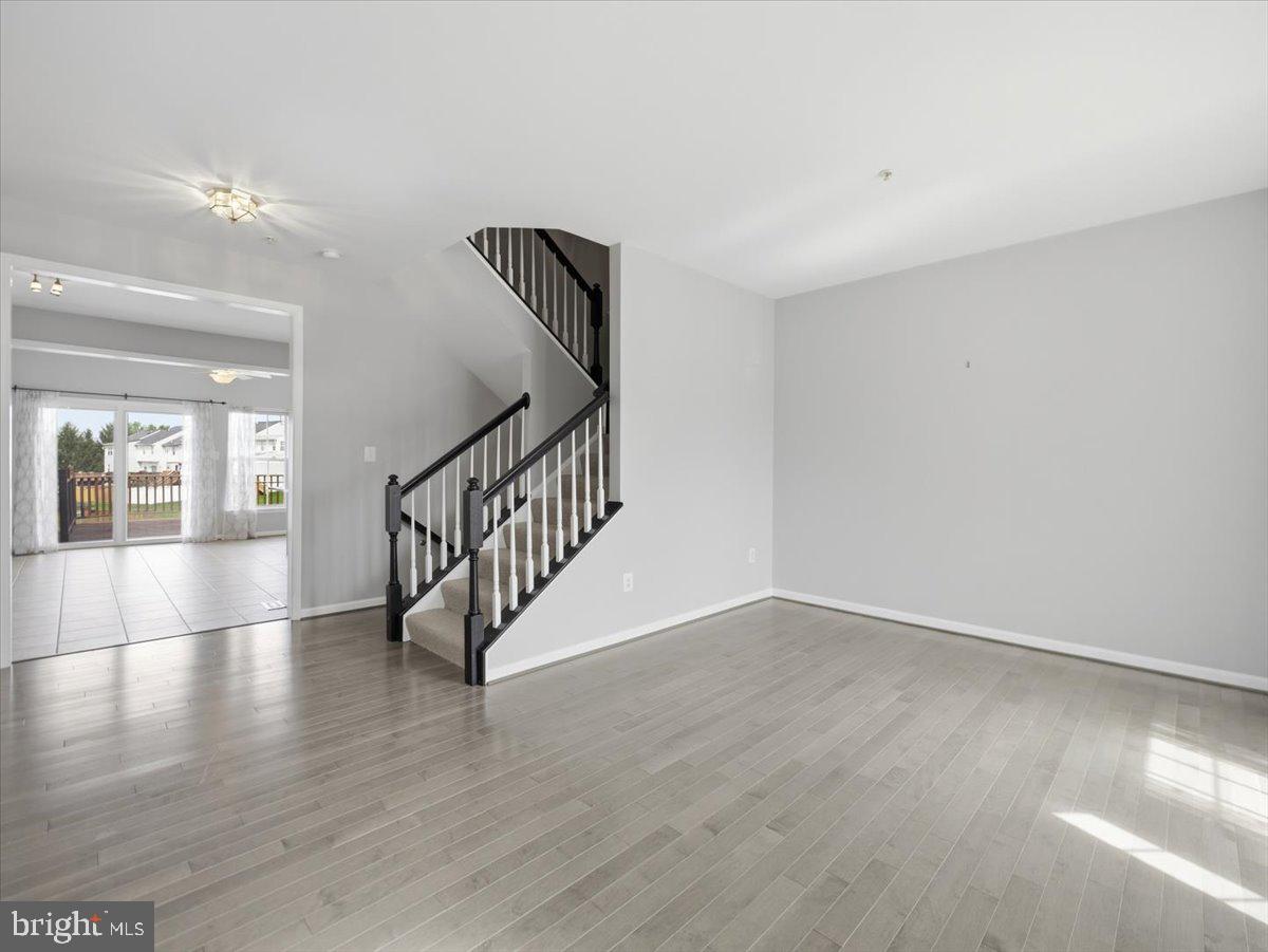 WELLINGTON TRACE - Residential