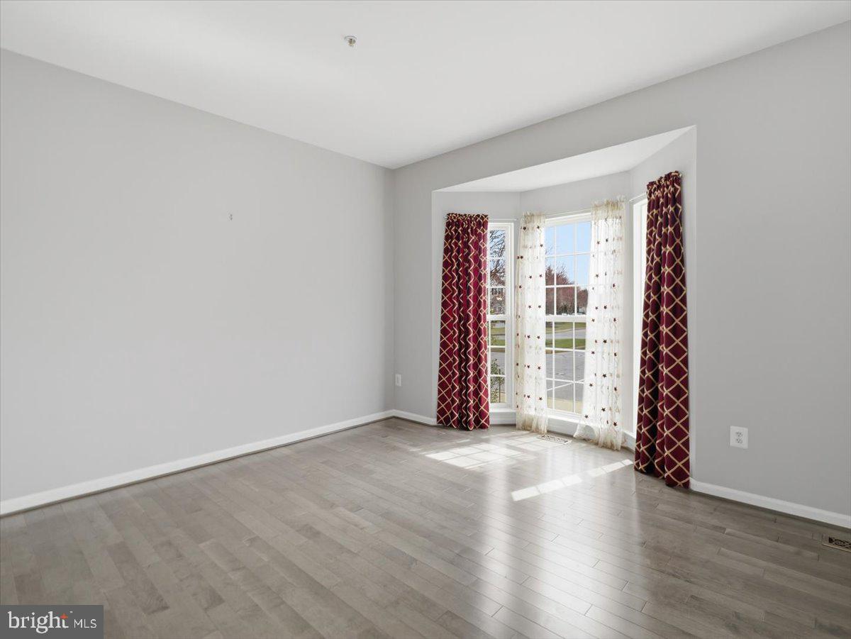 WELLINGTON TRACE - Residential