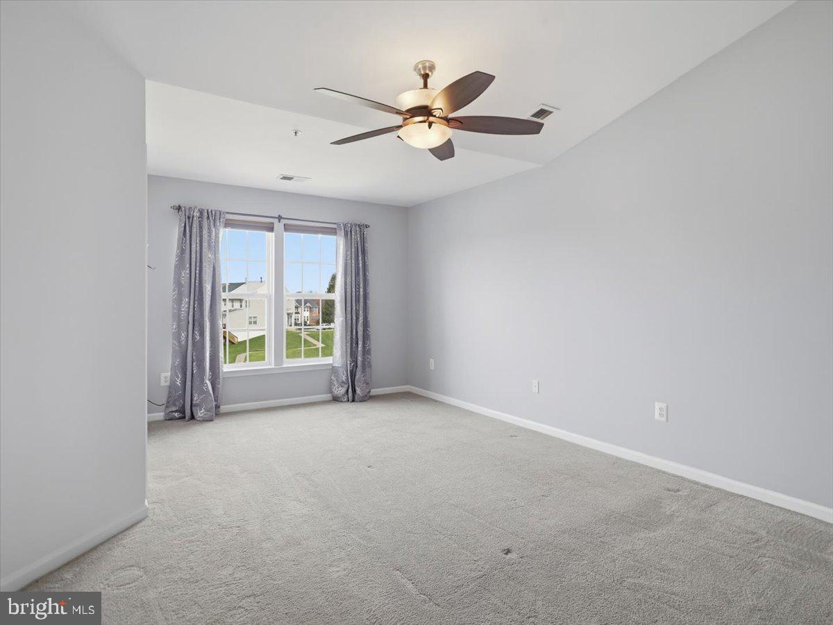 WELLINGTON TRACE - Residential