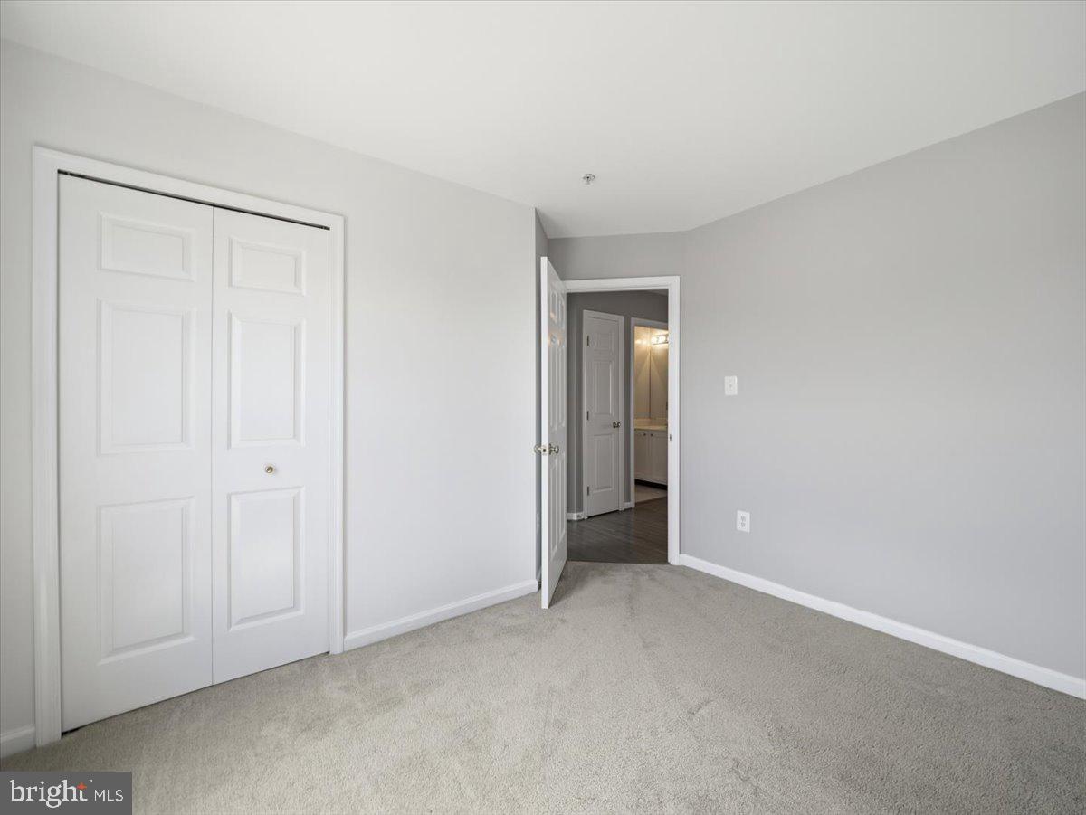 WELLINGTON TRACE - Residential