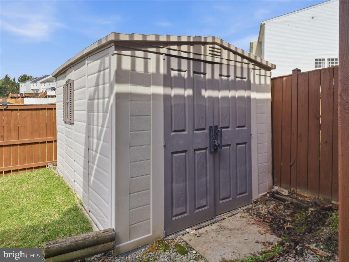 WELLINGTON TRACE - Residential